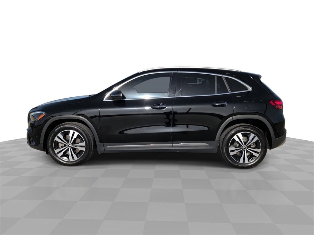 2024 Mercedes Benz GLA 250 4MATIC photo 3