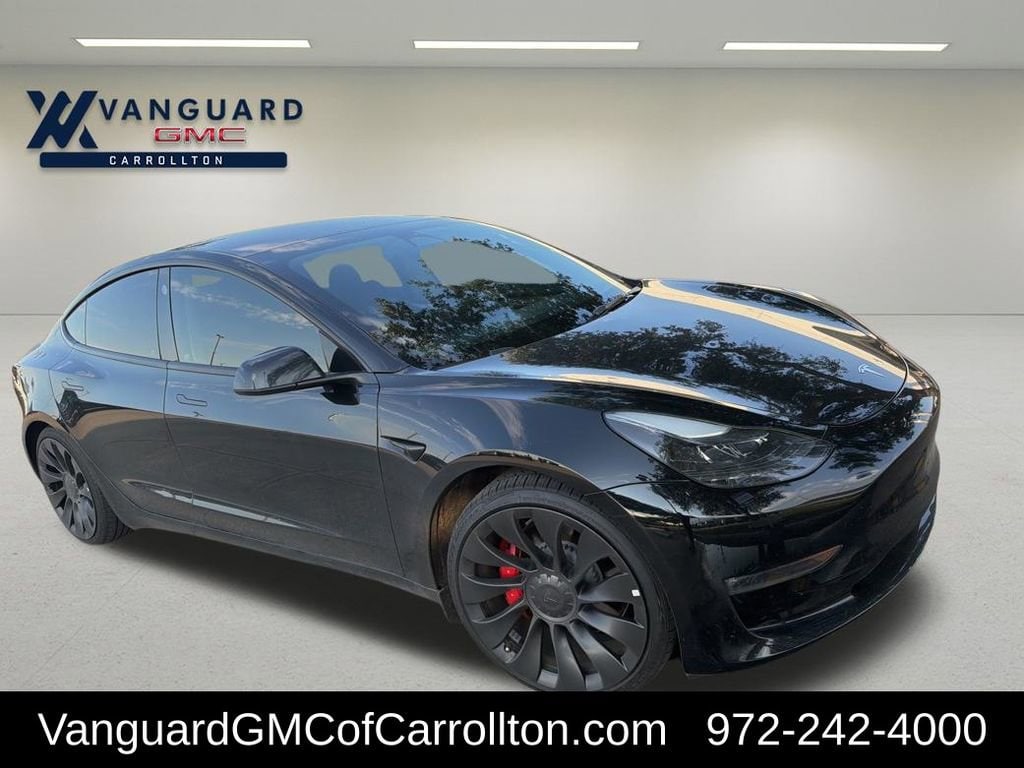 2023 Tesla Model 3 Performance's photo