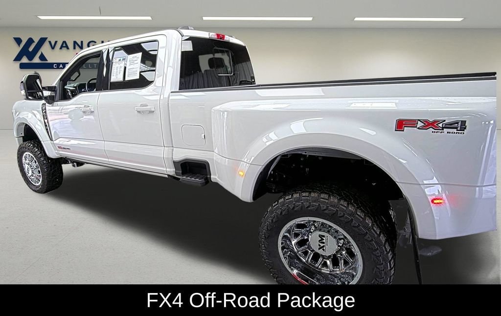 Used 2025 Ford F-450 Platinum Truck
