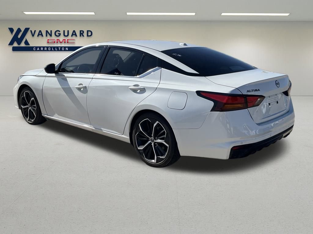 2024 Nissan Altima 2.5 SR photo 3