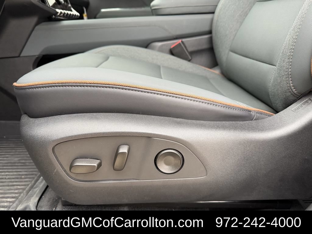 2026 GMC Acadia AT4 - Photo 21