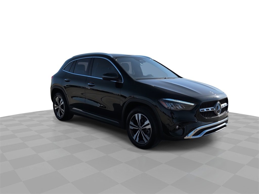 2024 Mercedes Benz GLA 250 4MATIC photo 2