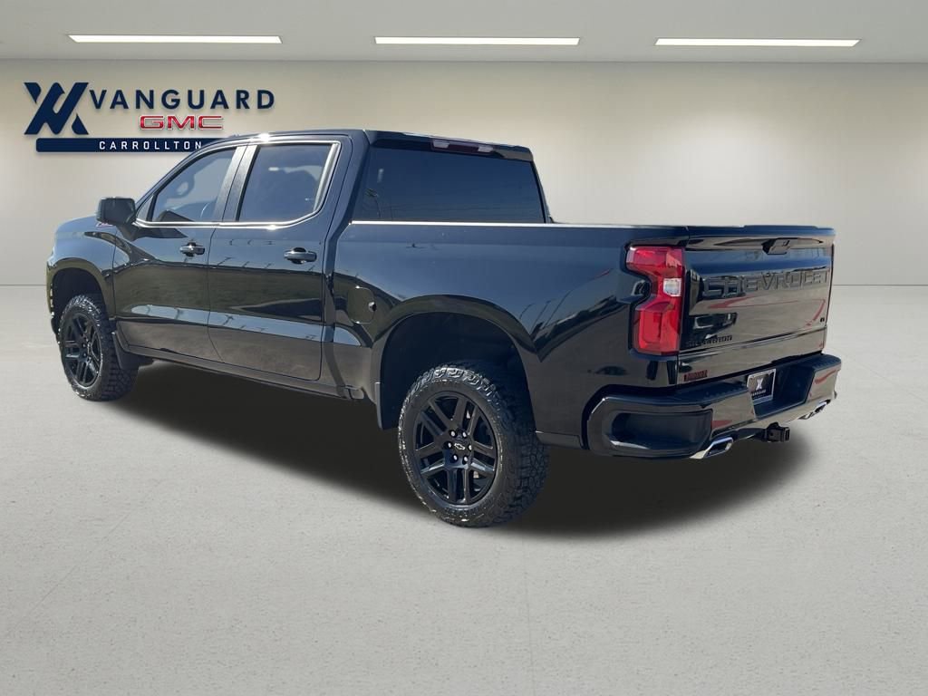 2022 Chevrolet Silverado 1500 LT Trail Boss photo 3