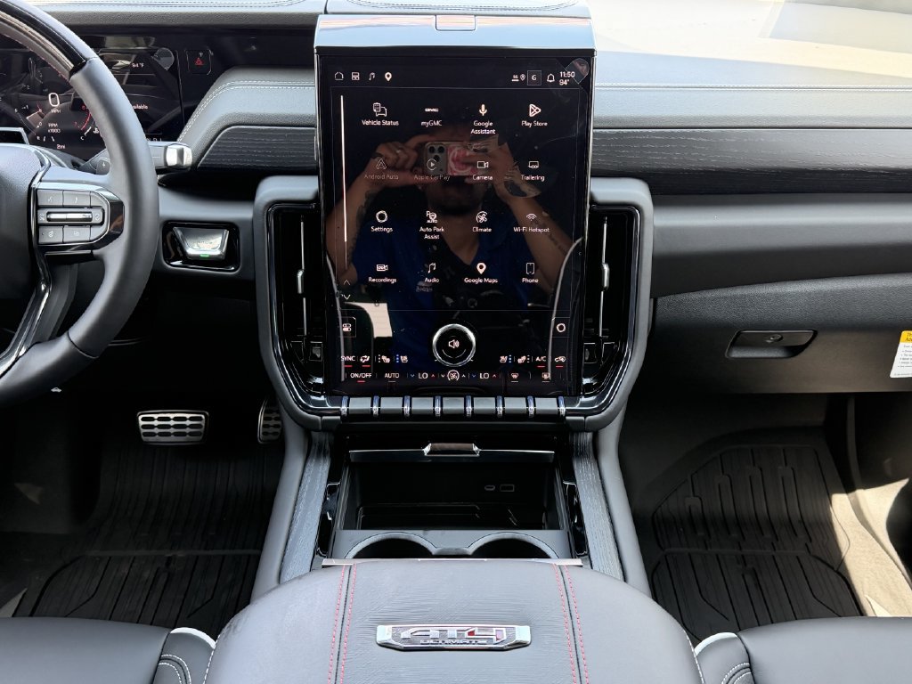 2026 GMC Yukon AT4 Ultimate - Photo 12