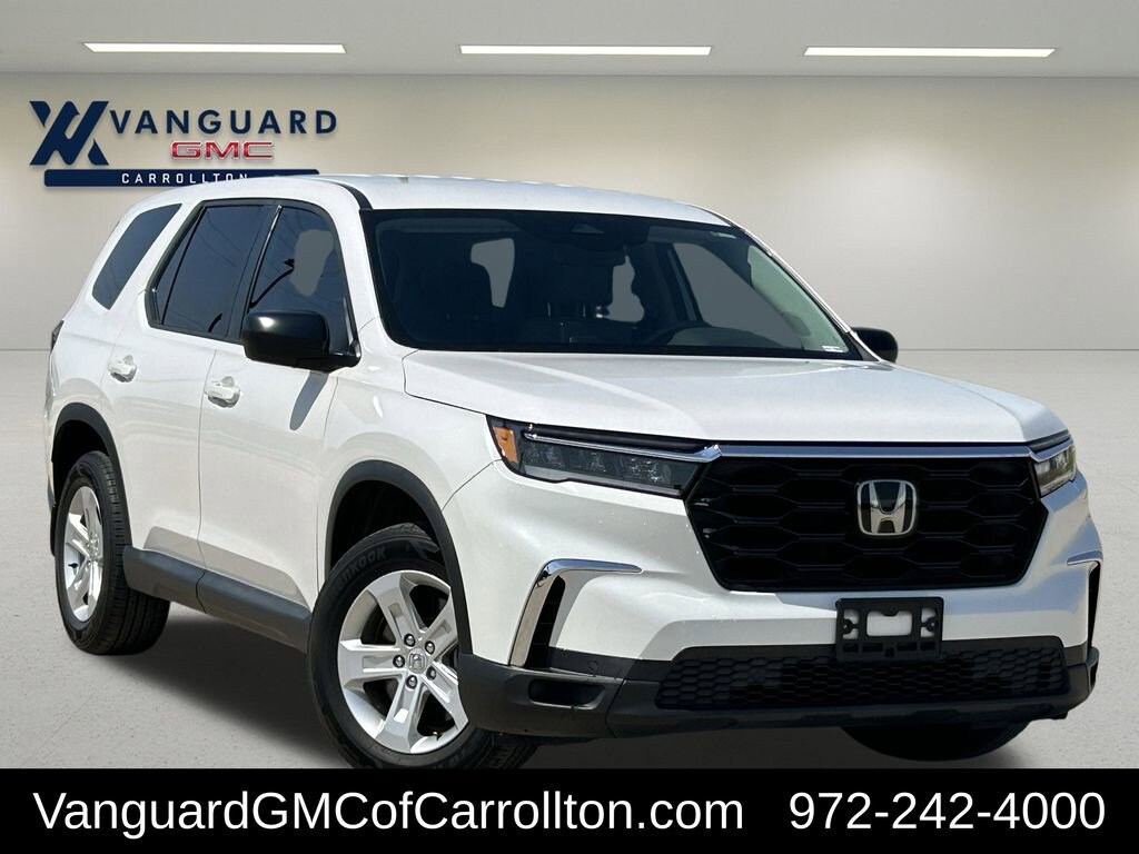 Used 2023 Honda Pilot 2WD LX SUV