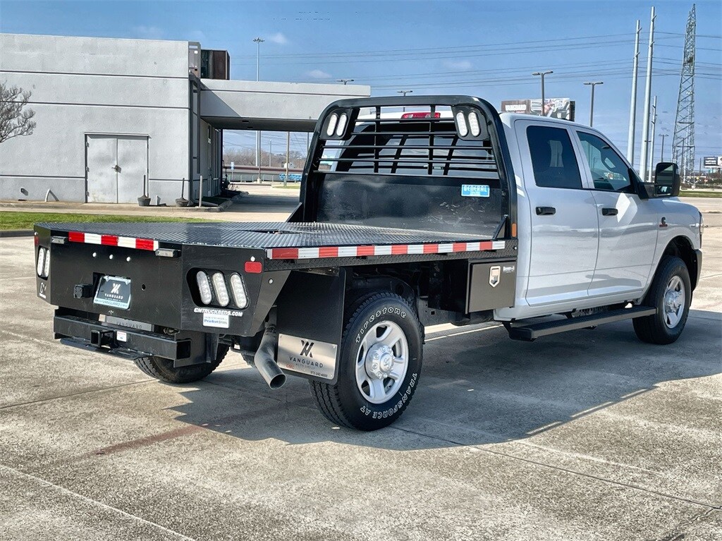 2023 Ram 2500 Tradesman photo 3