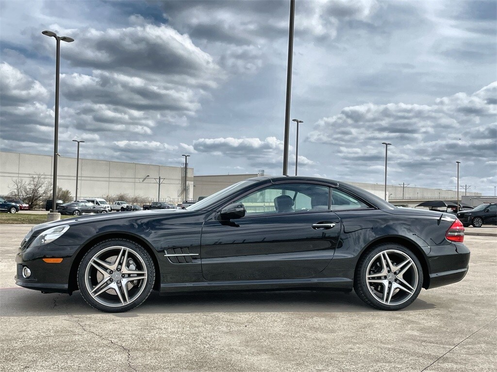 2011 Mercedes Benz SL 550 photo 3