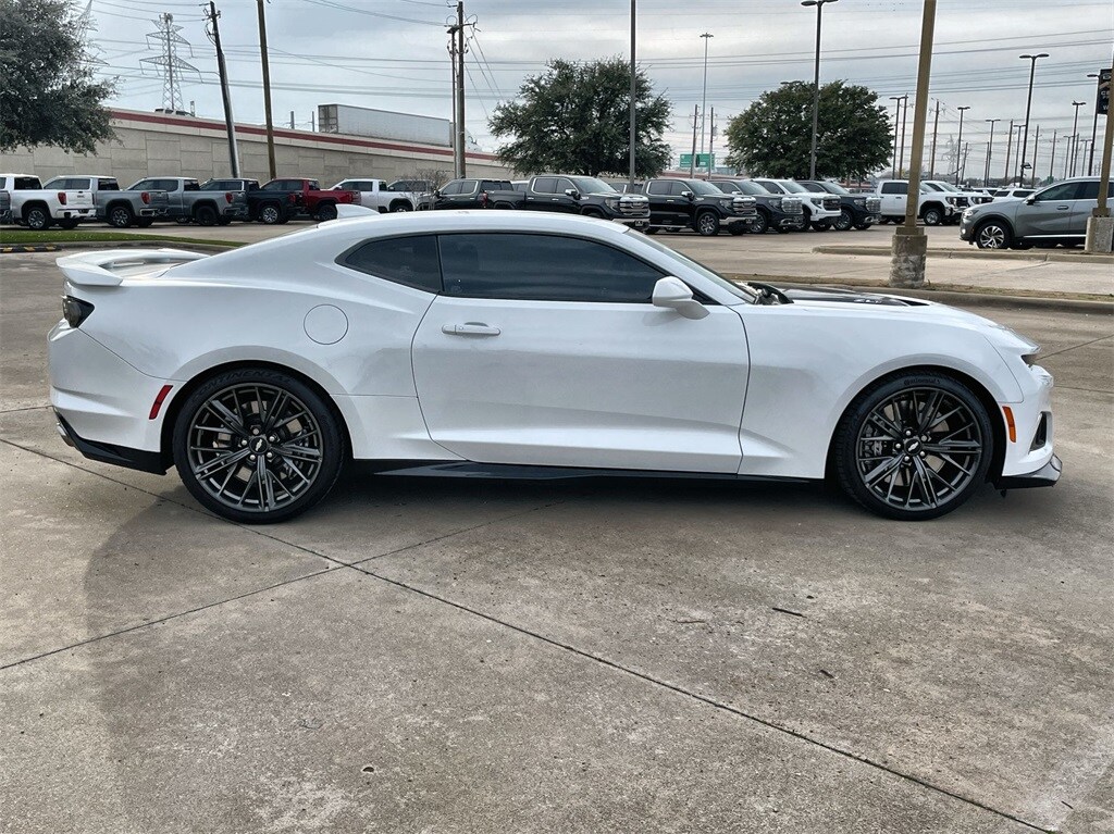 2019 Chevrolet Camaro ZL1 photo 4