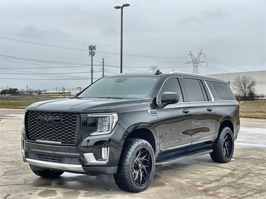 2023 Gmc Yukon XL Denali photo 2