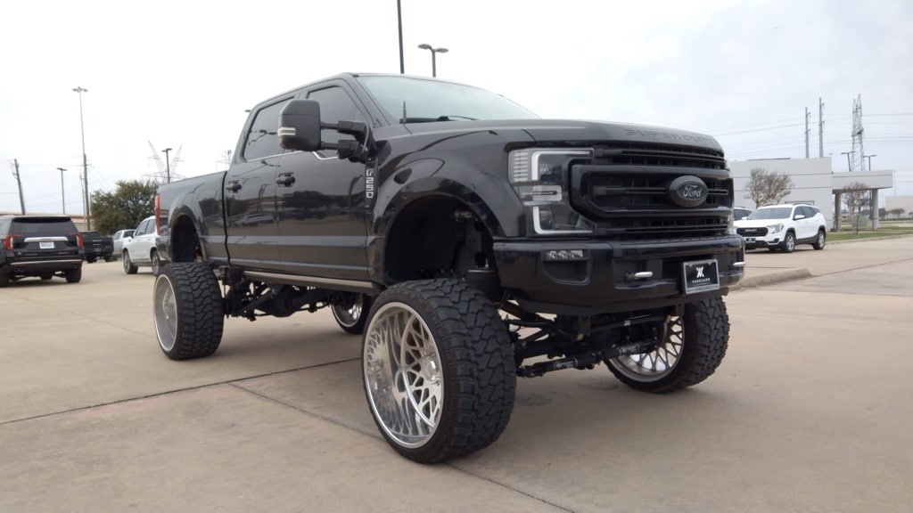 Used 2022 Ford F-250 Super Duty Platinum with VIN 1FT8W2BT8NEE64829 for sale in Austin, TX