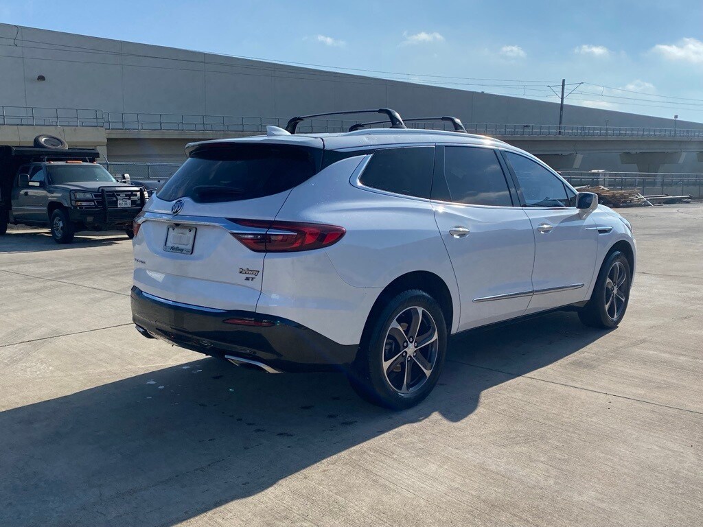 2020 Buick Enclave Essence photo 4