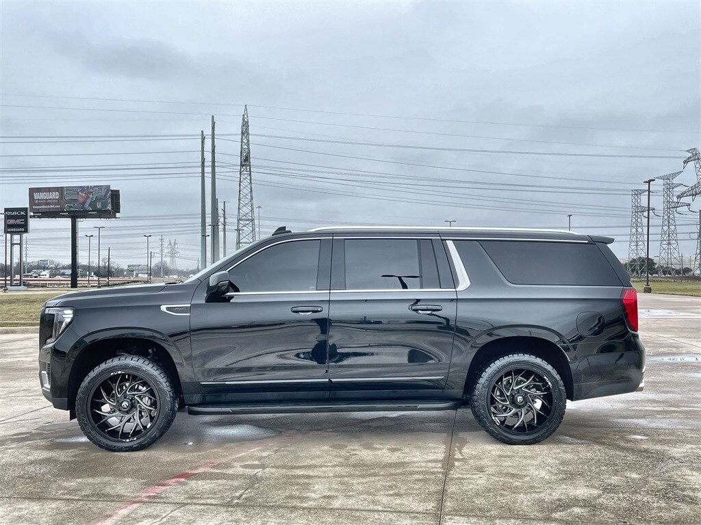 2023 Gmc Yukon XL Denali photo 3