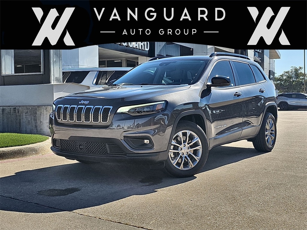 2022 Jeep Cherokee Latitude Lux's photo