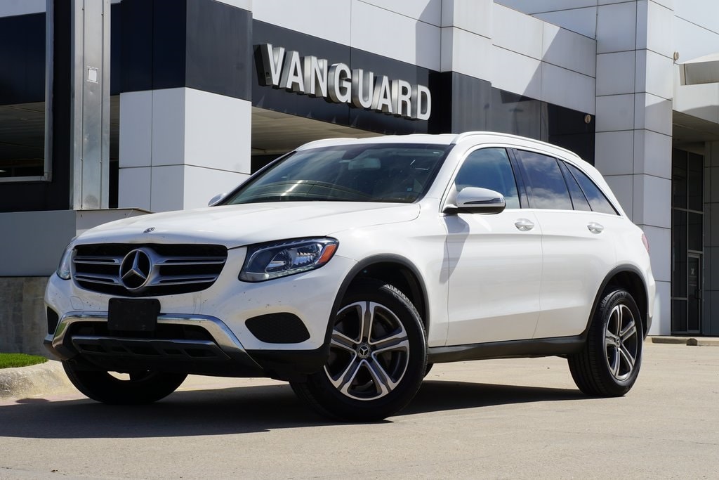 2018 Mercedes-Benz GLC GLC300's photo
