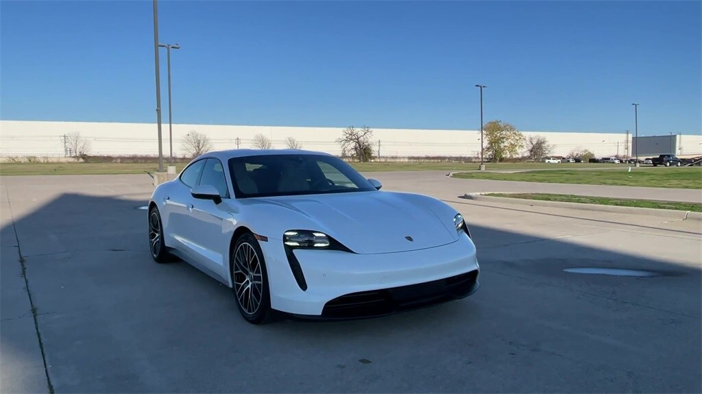 2021 Porsche Taycan 4S photo 2