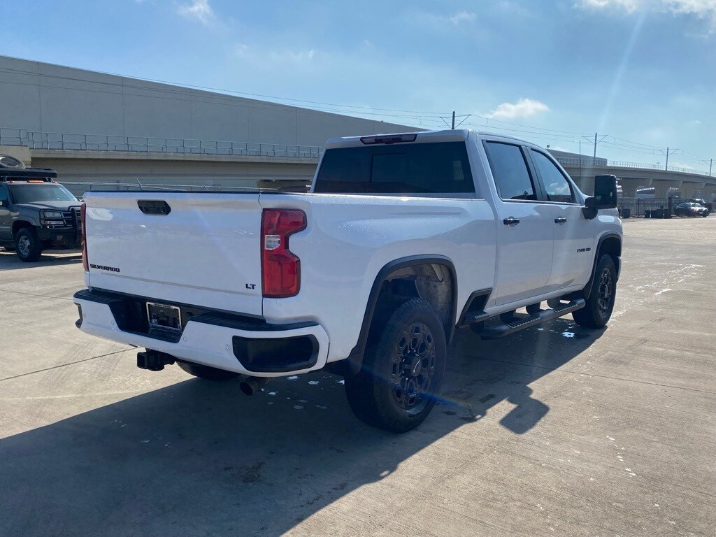 2024 Chevrolet Silverado 2500HD LT photo 4