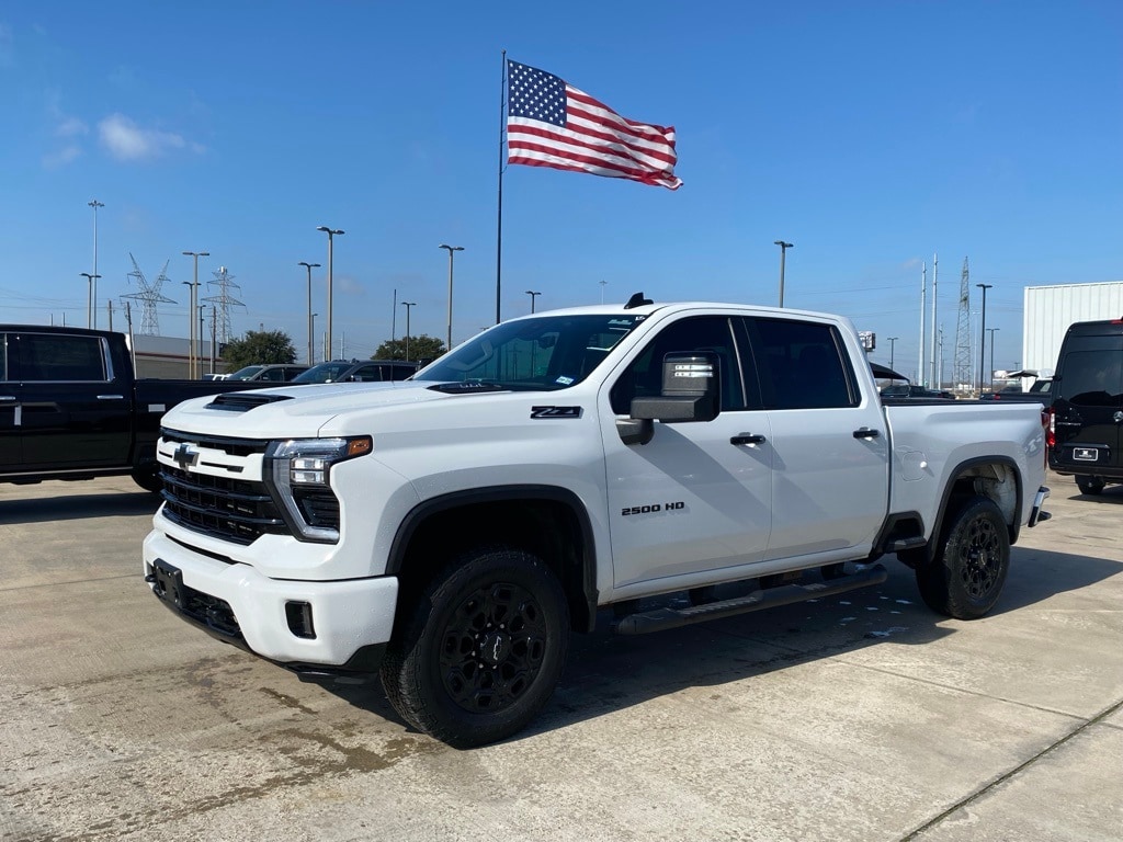 Used 2024 Chevrolet Silverado 2500HD LT with VIN 1GC4YNE71RF192245 for sale in Austin, TX