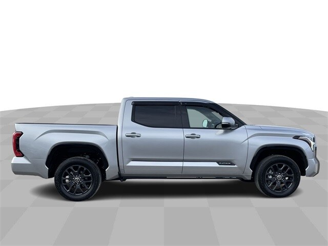 2023 Toyota Tundra Platinum photo 3
