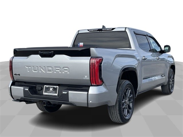 2023 Toyota Tundra Platinum photo 2