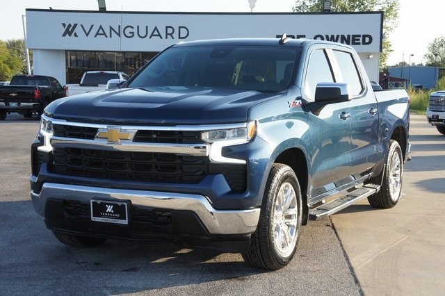 Used 2022 Chevrolet Silverado 1500 LT with VIN 3GCUDDED2NG514900 for sale in Austin, TX