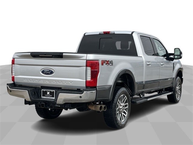 2019 Ford F-250 photo 2