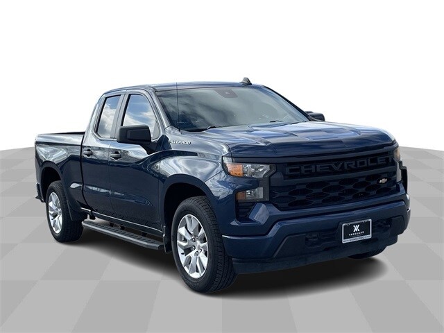 2022 Chevrolet Silverado 1500 Custom photo 4