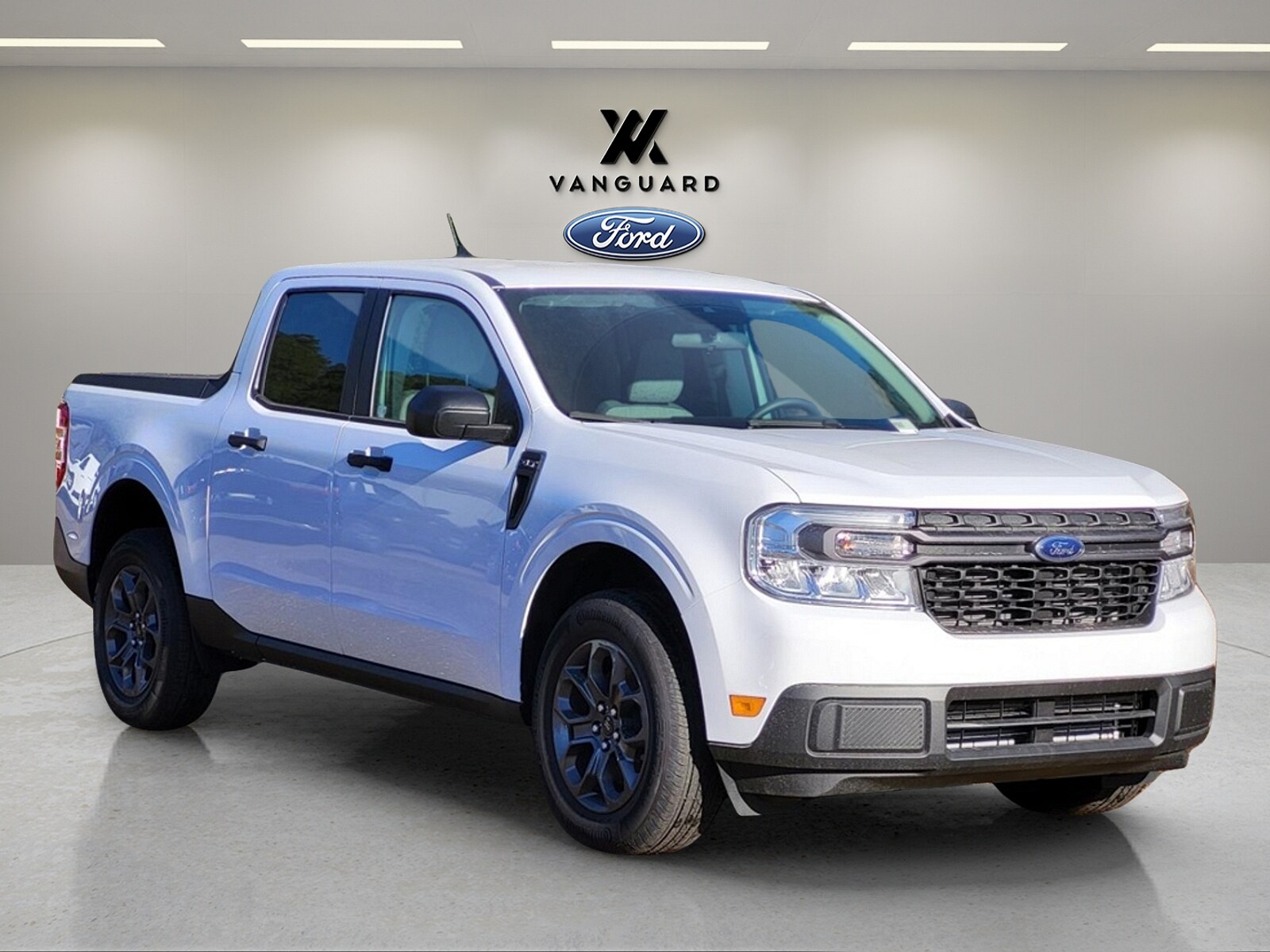 2023 Ford Maverick XLT photo 3