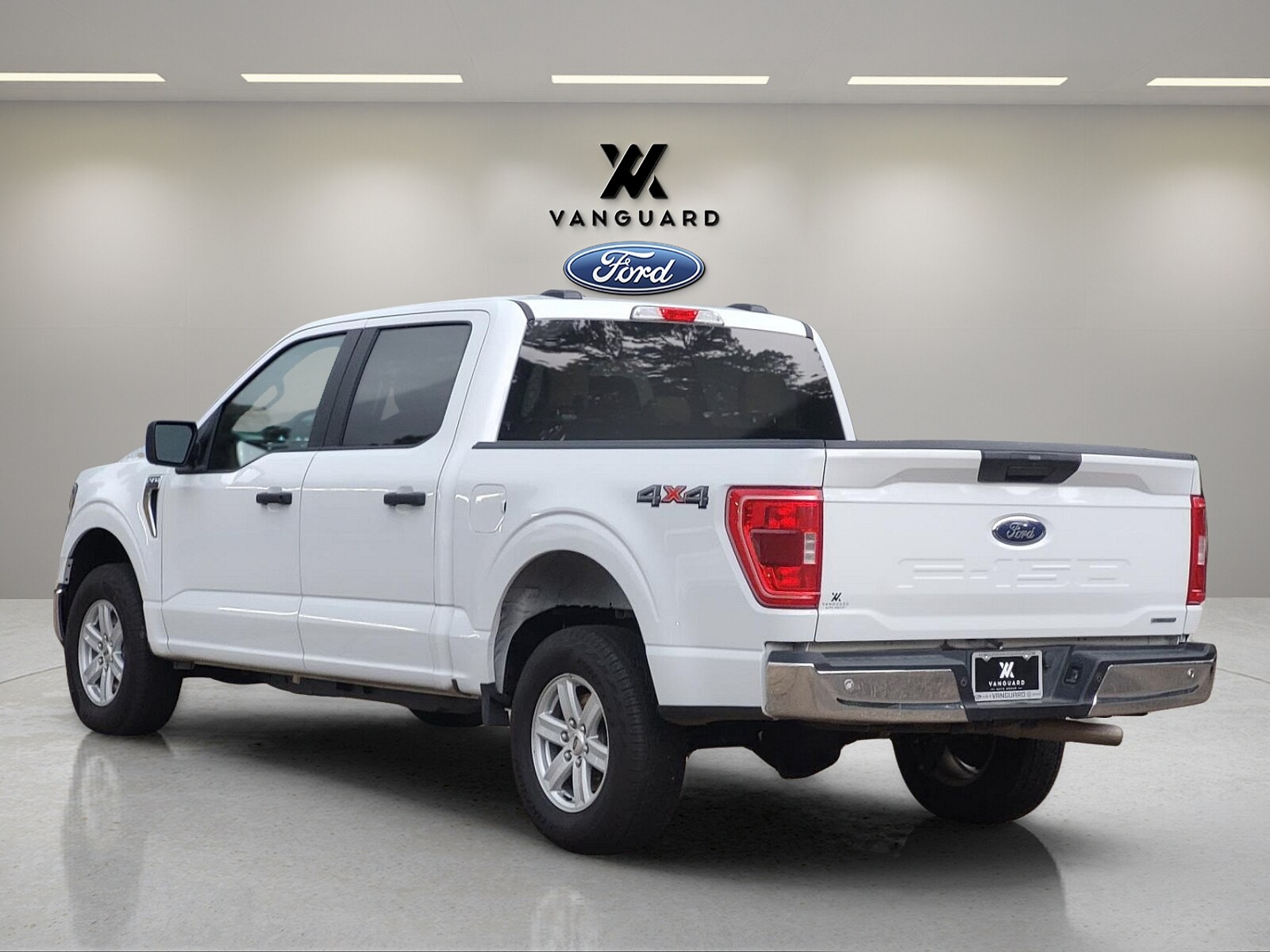 2023 Ford F-150 XLT photo 4