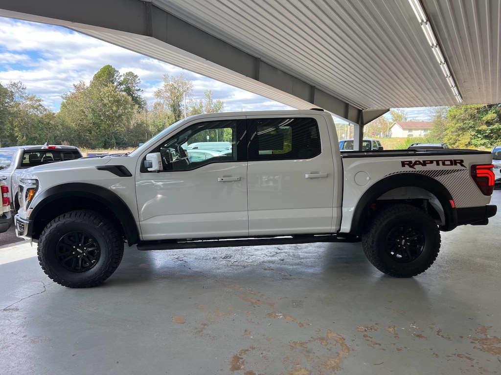 New 2025 Ford F-150 Raptor Truck SuperCrew Cab