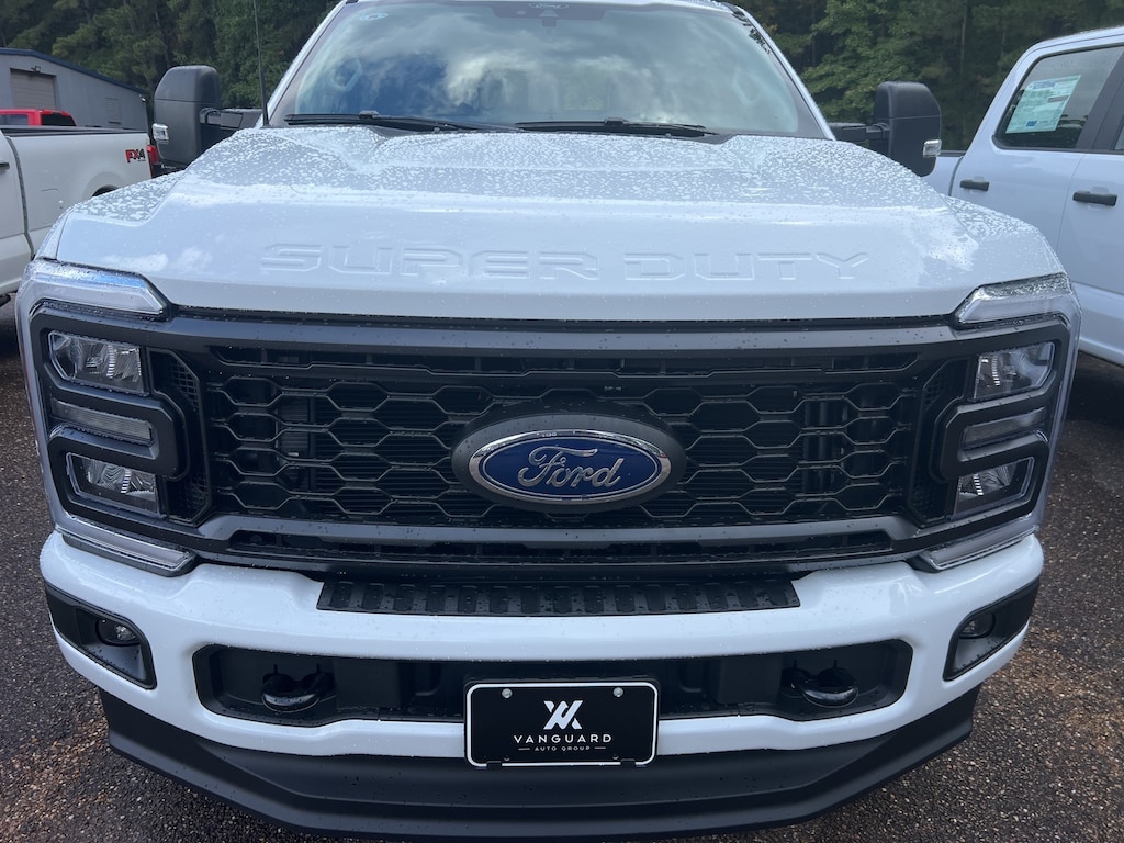 New 2026 Ford Super Duty Truck Crew Cab