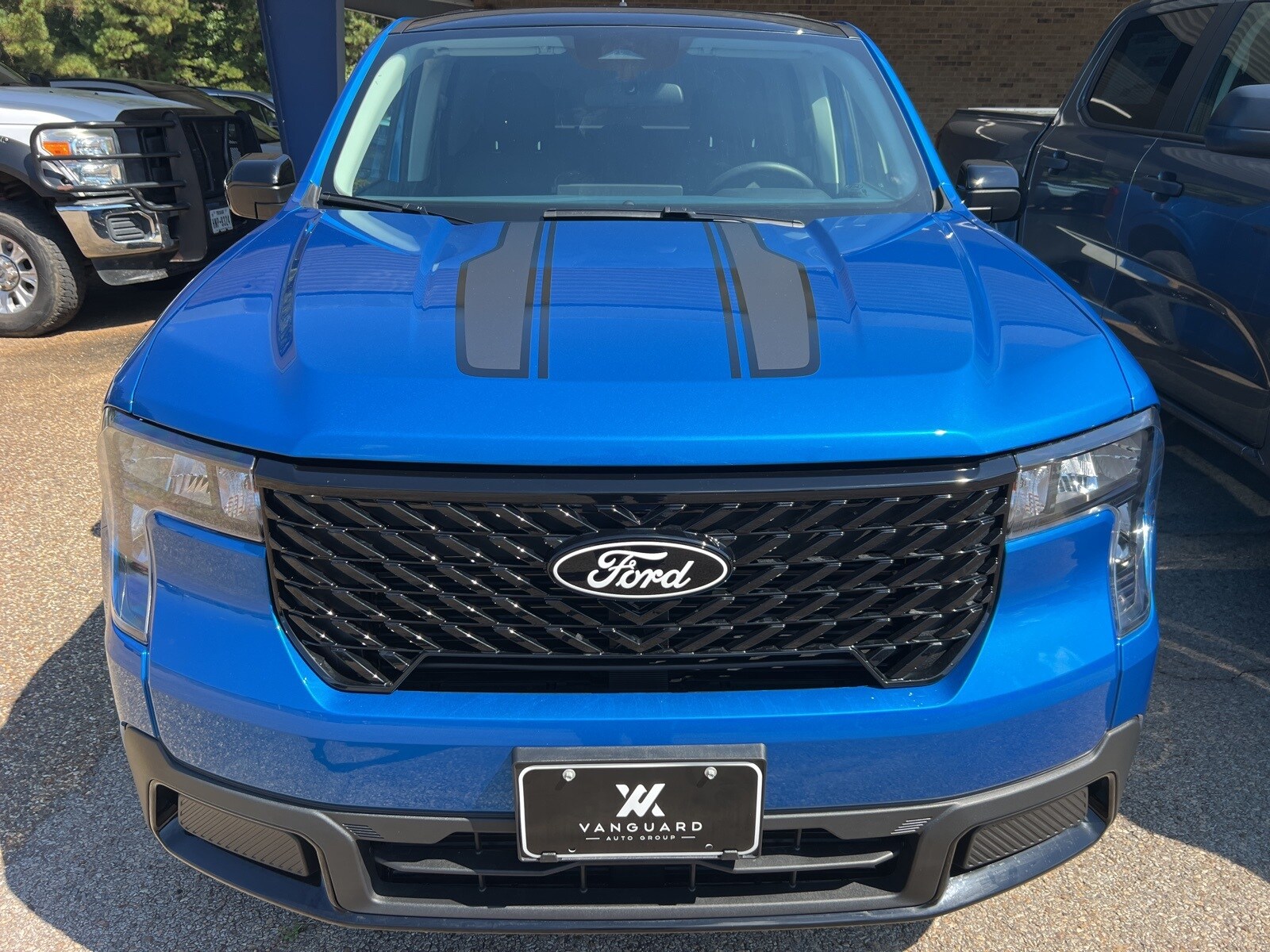 2025 Ford Maverick XLT photo 2