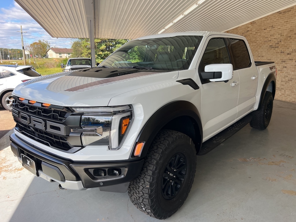New 2025 Ford F-150 Raptor Truck SuperCrew Cab