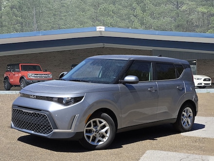 2023 Kia Soul LX Hatchback