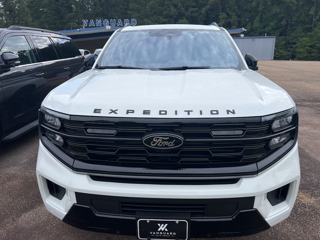 New 2025 Ford Expedition Platinum SUV