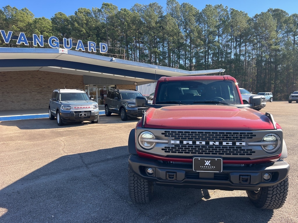 New 2025 Ford Bronco Badlands SUV
