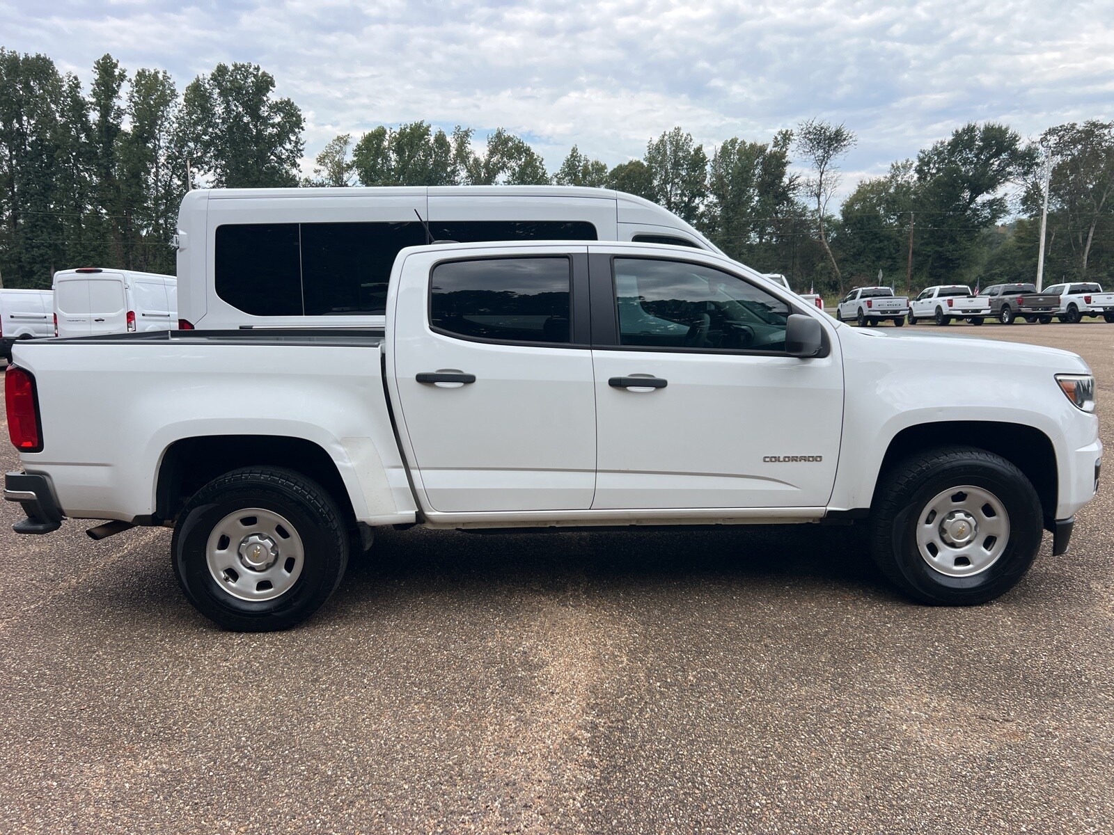 2018 Chevrolet Colorado Work Truck photo 2