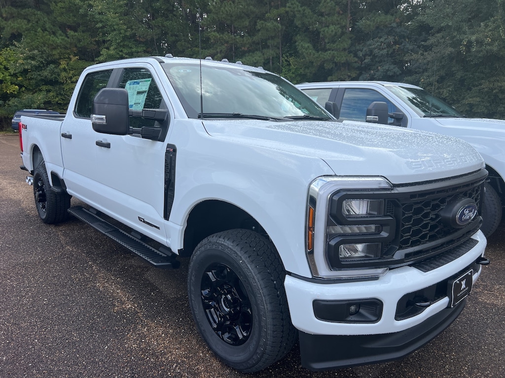 New 2026 Ford Super Duty Truck Crew Cab