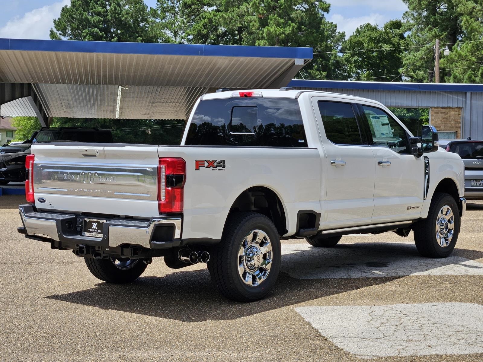 2025 Ford F-250 photo 3