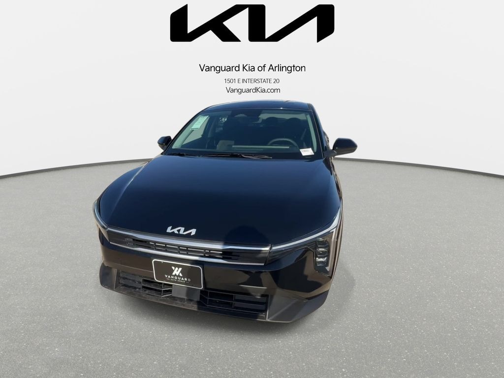 New 2026 Kia K4 LXS Sedan