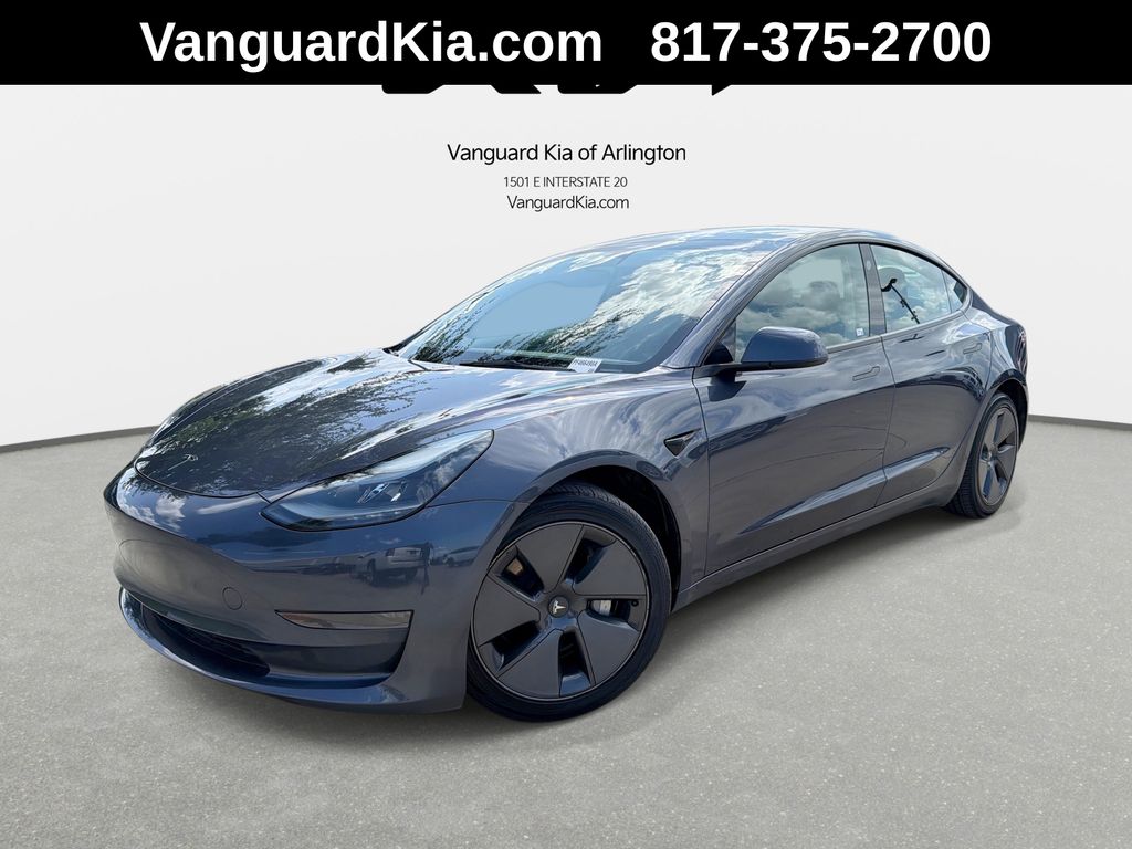 2023 Tesla Model 3 -'s photo
