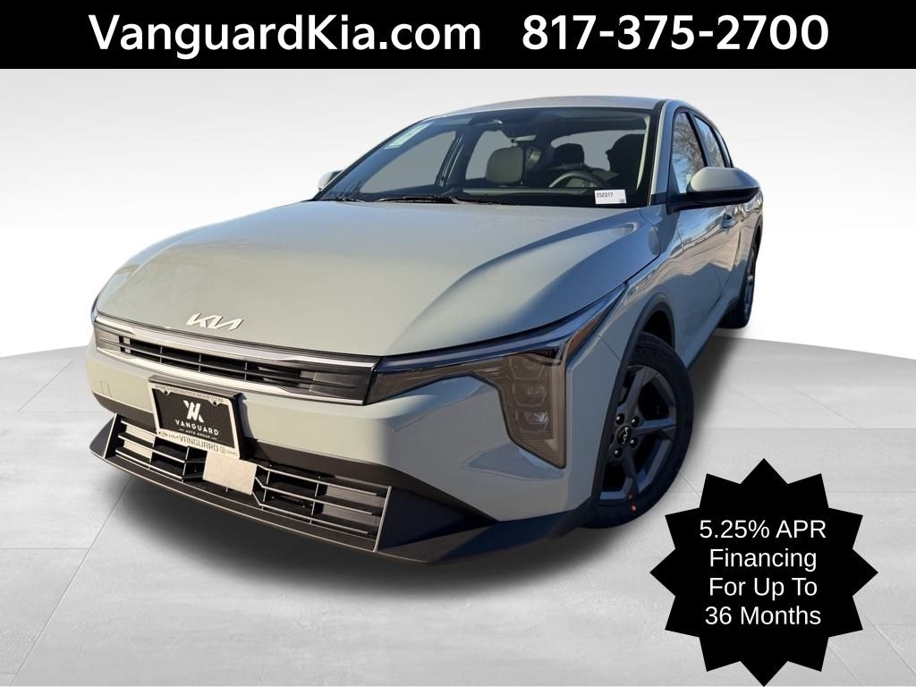 New 2025 Kia K4 LXS Sedan