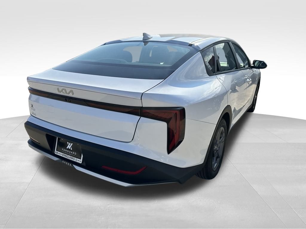 New 2025 Kia K4 LXS Sedan