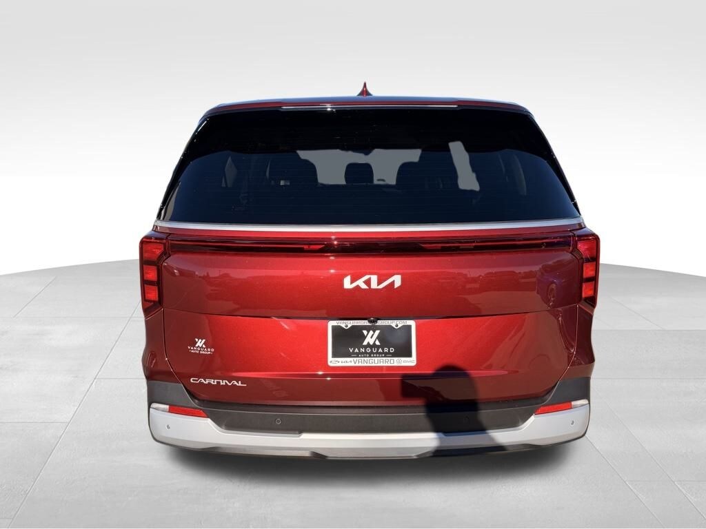 New 2026 Kia Carnival LXS Minivan/Van