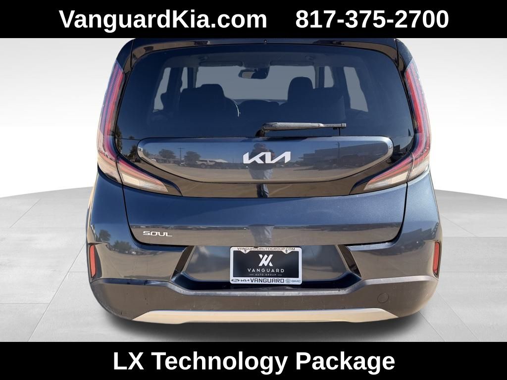 2024 Kia Soul LX photo 3