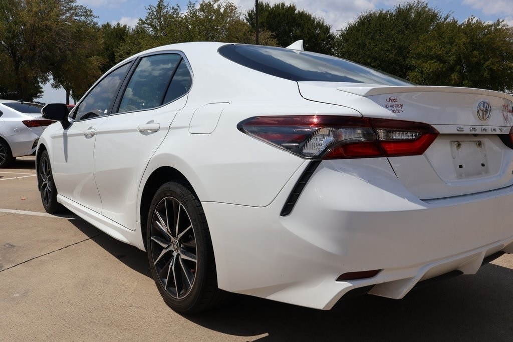 Used 2021 Toyota Camry SE with VIN 4T1G11AK9MU441069 for sale in Arlington, TX