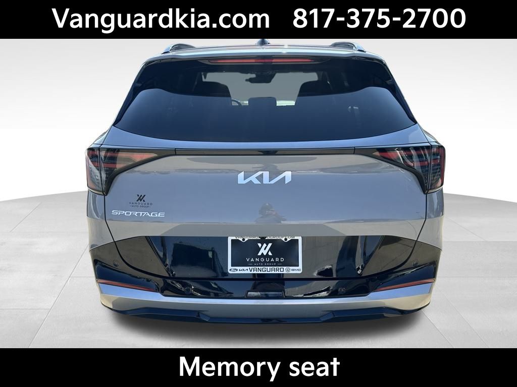 2026 Kia Sportage photo 3