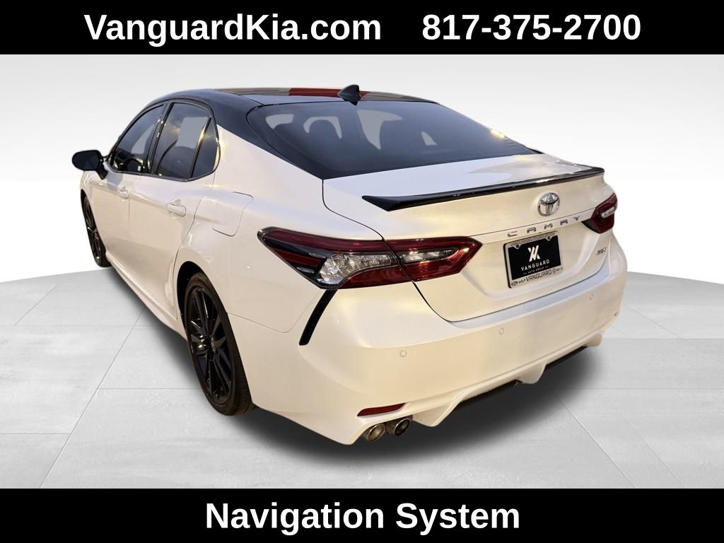 2022 Toyota Camry XSE V6 photo 2