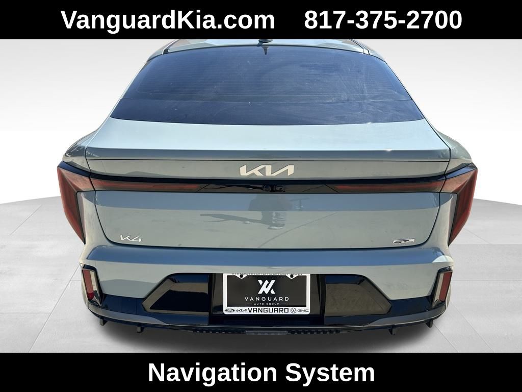 2025 Kia K4 GT-Line photo 3