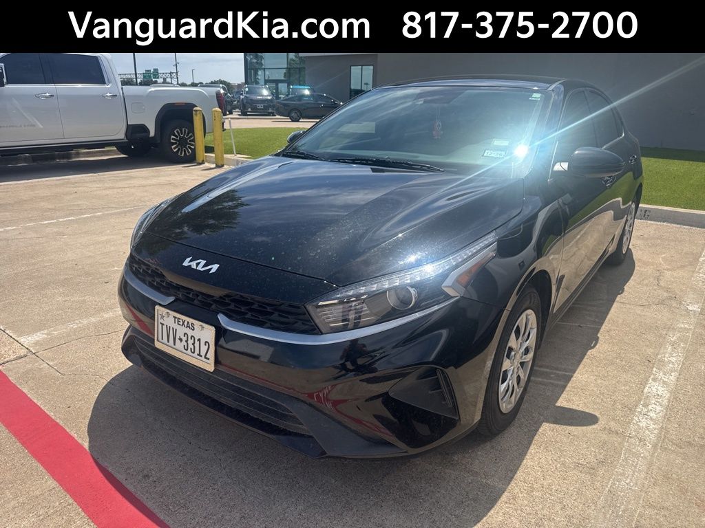 2024 Kia Forte LX AT's photo