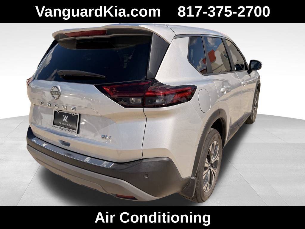 2023 Nissan Rogue SV photo 4